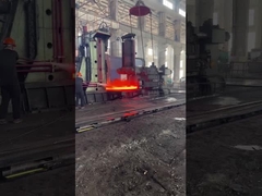 Forgeage de rouleaux à anneaux pour les brides à grande échelle